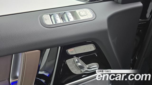 Mercedes-Benz G-Class 2026 — photo 22