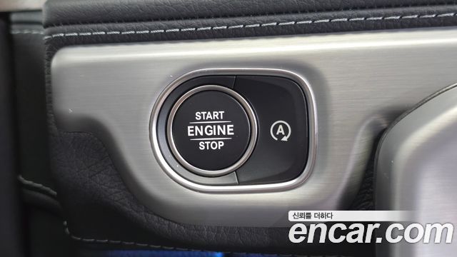 Mercedes-Benz G-Class 2026 — photo 26
