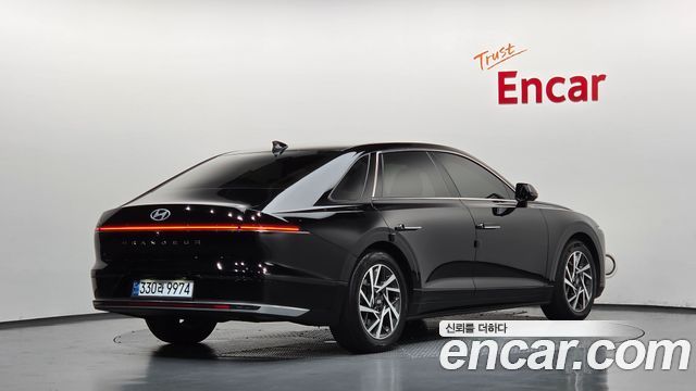 Hyundai Grandeur 2023 — photo 2
