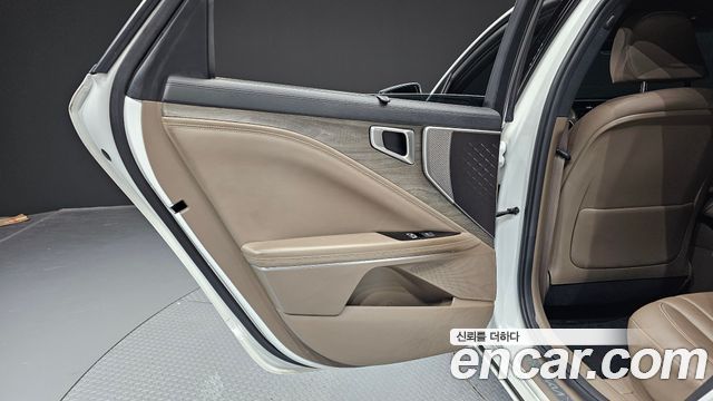 Kia K8 2023 — photo 15