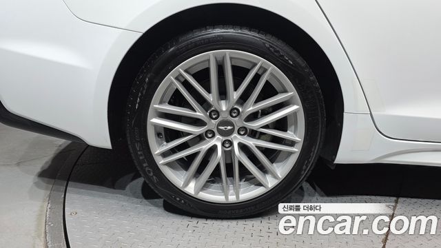 Genesis G70 2020 — photo 5