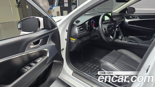 Genesis G70 2020 — photo 13