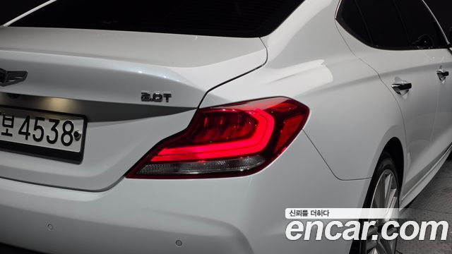 Genesis G70 2020 — photo 9
