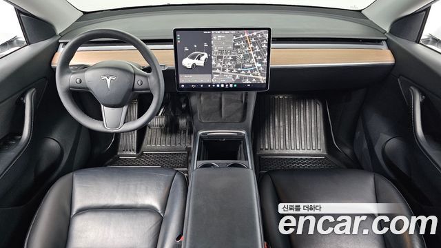 Tesla Model Y 2021 — photo 10