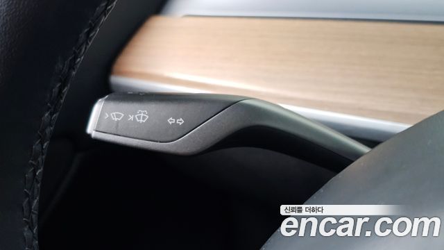 Tesla Model Y 2021 — photo 20
