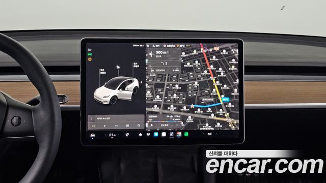 Tesla Model Y 2021 — photo 21