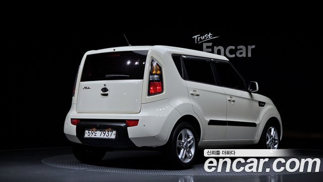 Kia Soul 2011 — photo 2