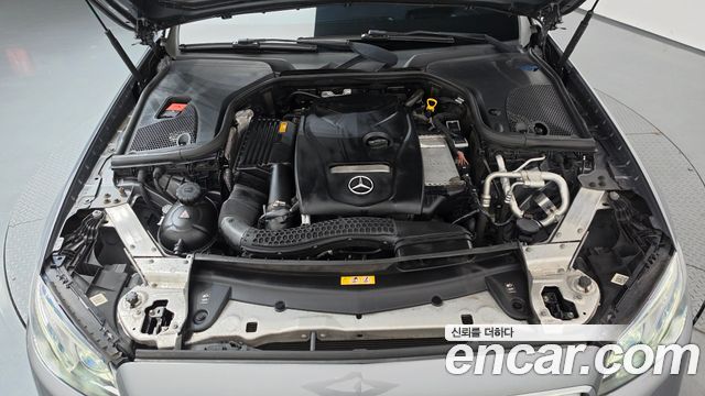 Mercedes-Benz E-Class 2017 — photo 6