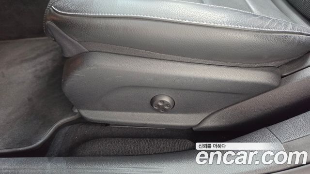 Mercedes-Benz E-Class 2017 — photo 31