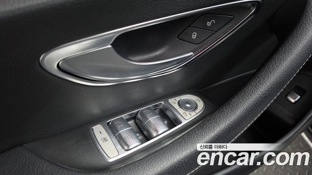 Mercedes-Benz E-Class 2017 — photo 37
