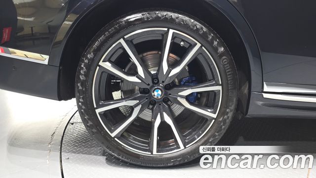 BMW X7 2021 — photo 5