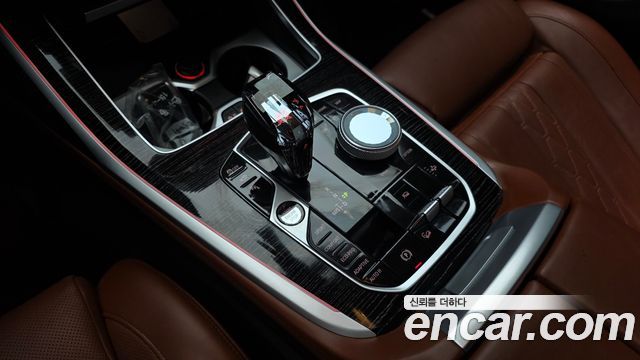 BMW X7 2021 — photo 12
