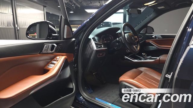 BMW X7 2021 — photo 13