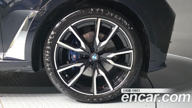 BMW X7 2021 — photo 7