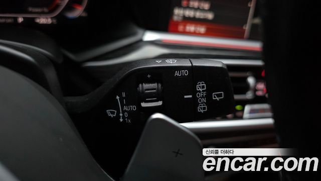 BMW X7 2021 — photo 30