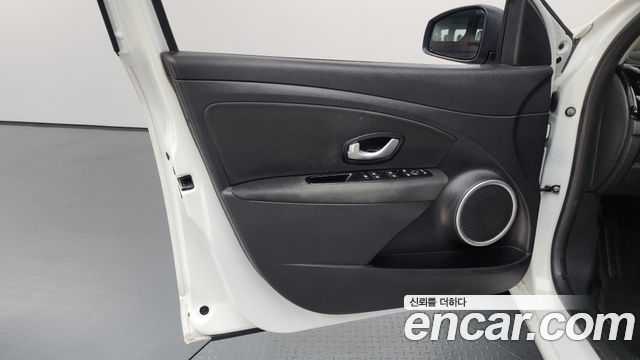 Renault Korea SM3 2016 — photo 14