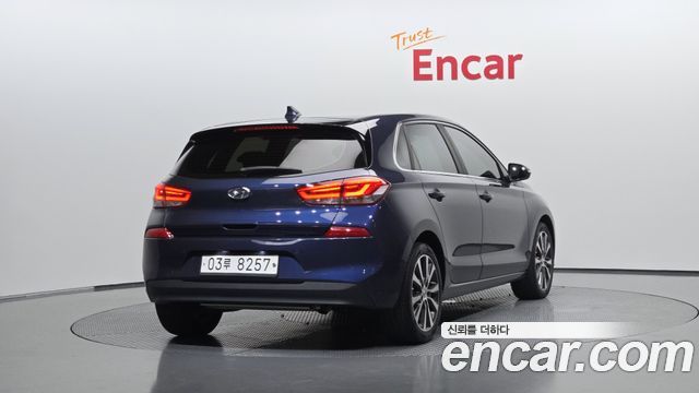 Hyundai i30 2018 — photo 2