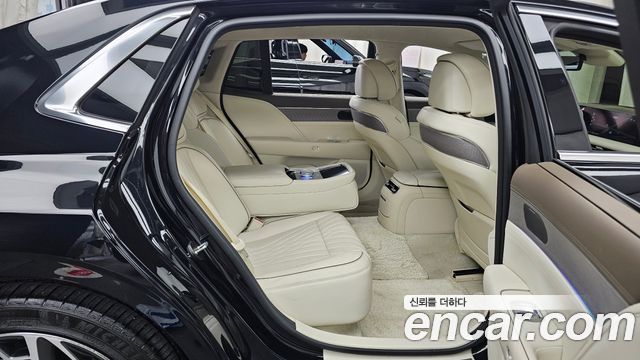 Genesis G90 2022 — photo 17