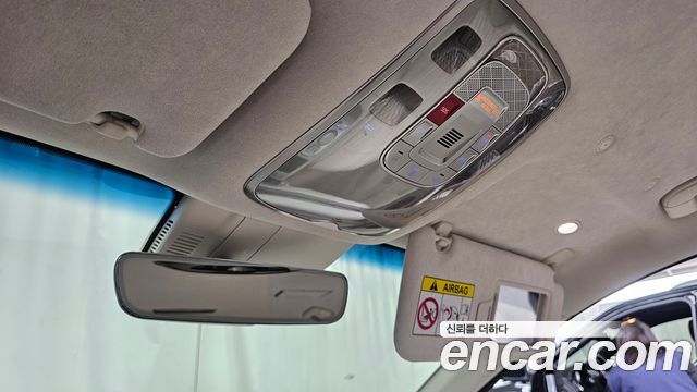Genesis G90 2022 — photo 25