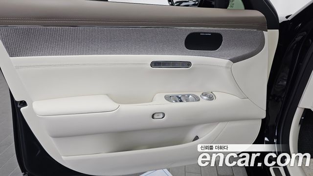 Genesis G90 2022 — photo 14
