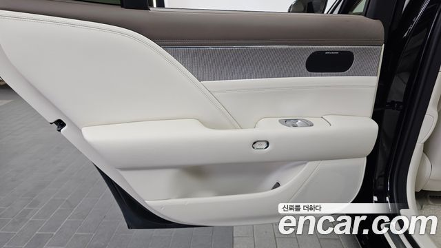 Genesis G90 2022 — photo 15