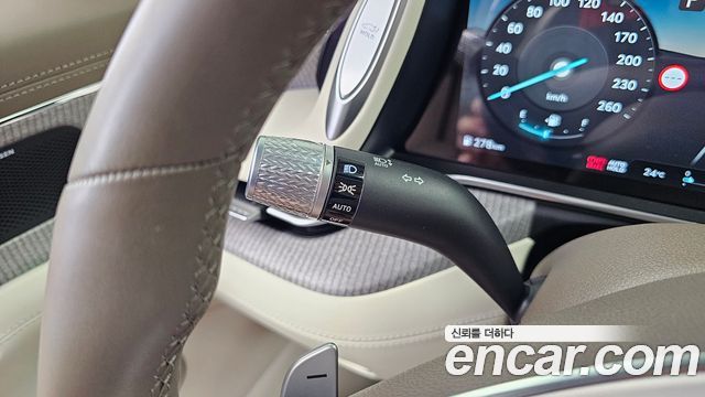 Genesis G90 2022 — photo 29