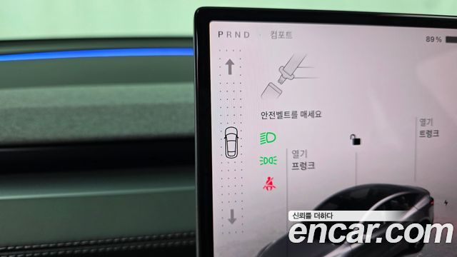 Tesla Model Y 2026 — photo 12