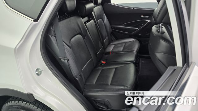 Hyundai Santafe 2016 — photo 17
