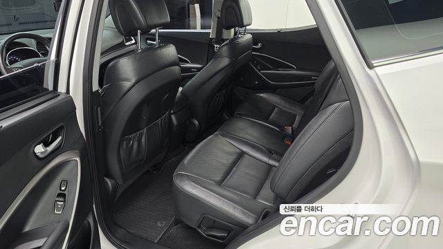 Hyundai Santafe 2016 — photo 18