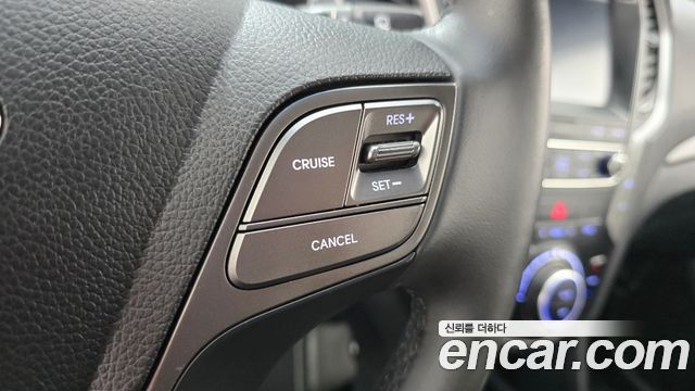 Hyundai Santafe 2016 — photo 23