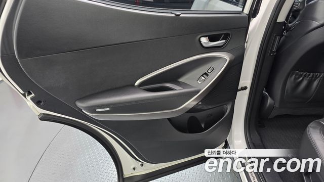 Hyundai Santafe 2016 — photo 15