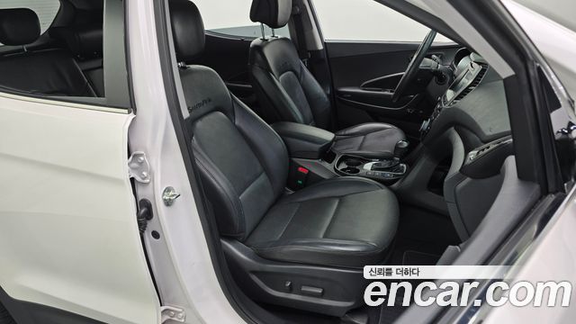 Hyundai Santafe 2016 — photo 16