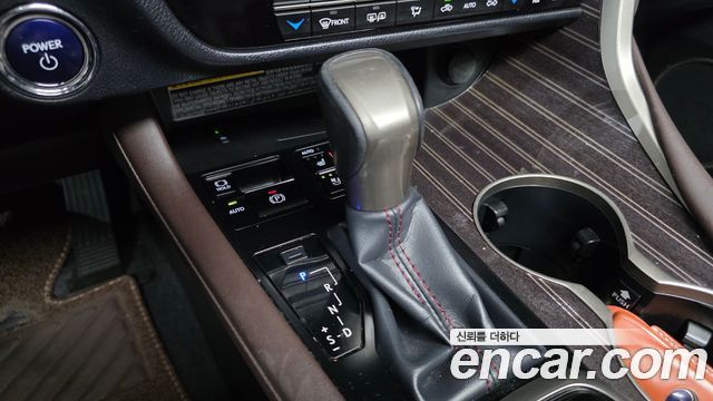 Lexus RX 2019 — photo 9