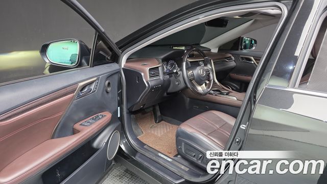 Lexus RX 2019 — photo 10