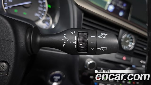 Lexus RX 2019 — photo 15