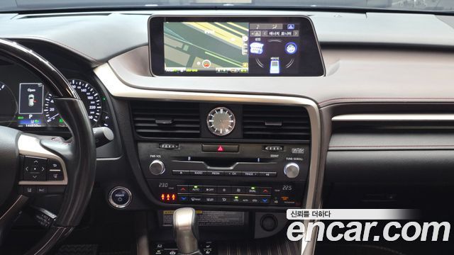 Lexus RX 2019 — photo 18