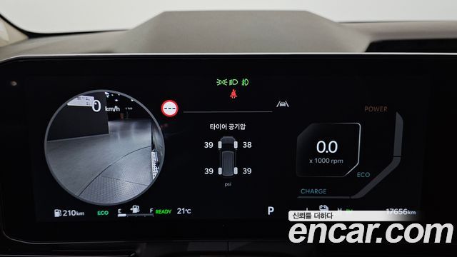 Kia Canival 2025 — photo 8