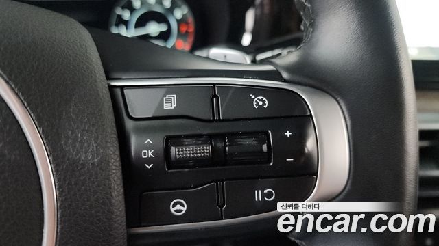 Kia K5 2023 — photo 23