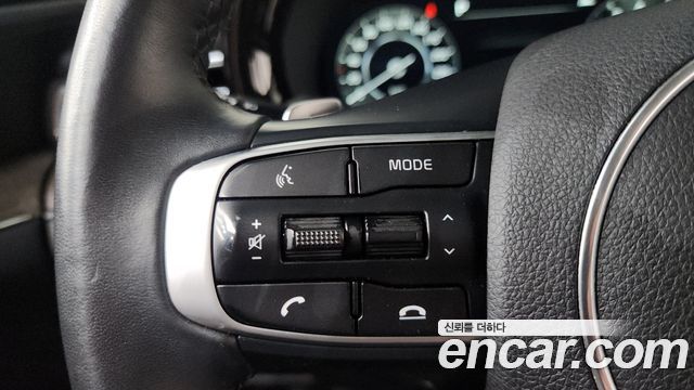 Kia K5 2023 — photo 24