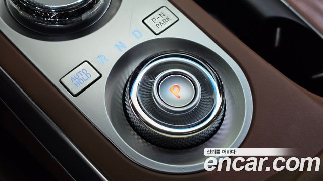Genesis GV70 2021 — photo 9