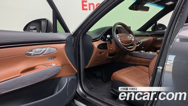 Genesis GV70 2021 — photo 13