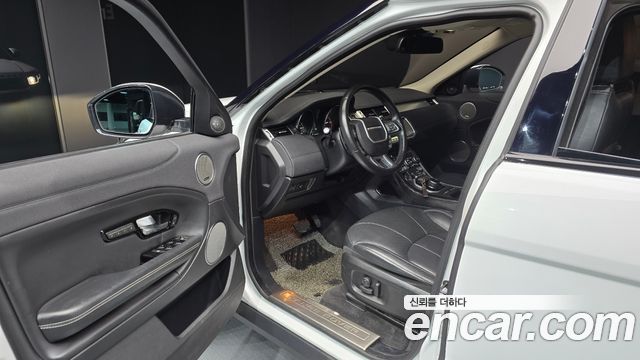 Land Rover Range Rover Evoque 2018 — photo 13