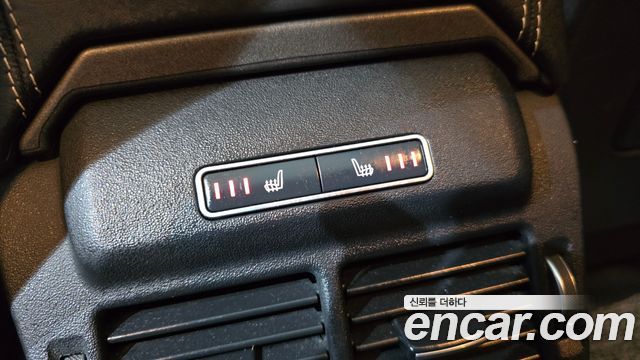 Land Rover Range Rover Evoque 2018 — photo 25
