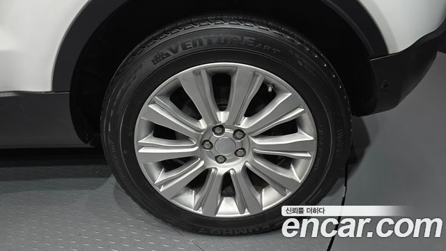 Land Rover Range Rover Evoque 2018 — photo 7