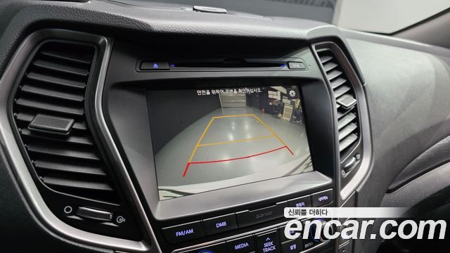 Hyundai Santafe 2018 — photo 21
