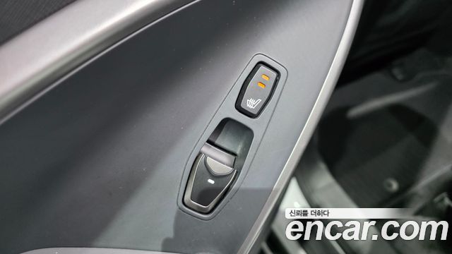 Hyundai Santafe 2018 — photo 24