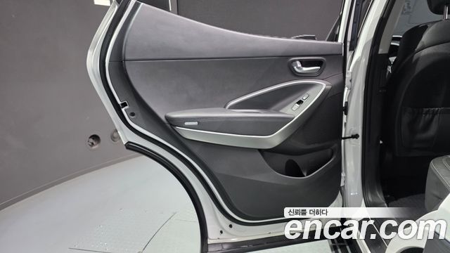 Hyundai Santafe 2018 — photo 15