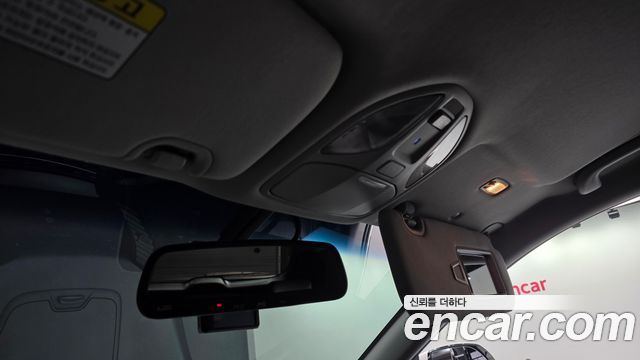 Hyundai Santafe 2018 — photo 27