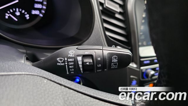 Hyundai Santafe 2018 — photo 29
