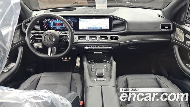 Mercedes-Benz GLS-Class 2025 — photo 7